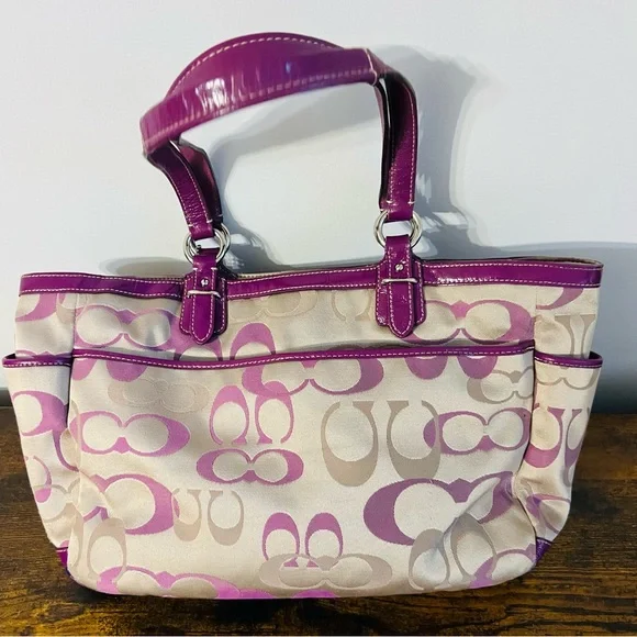 Vintage Coach Purple Leather Patch - Picture 4 of 12